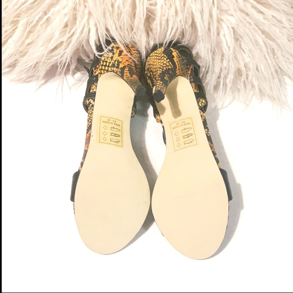 NEW Snakeskin Heels “MIREYA” by SCENE - Picture 6 of 6